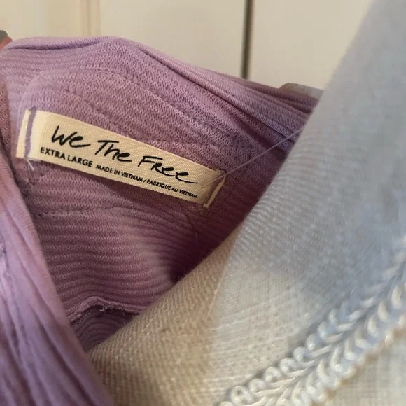 Free People Total Eclipse tee / top. NWT. Size XL. - Picture 6 of 7